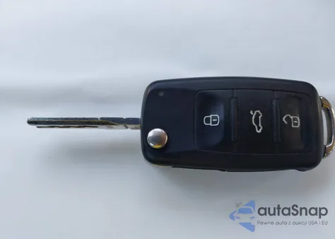 2016 Volkswagen Passat 1.8T Se из США, поврежденный, VIN 1VWBT7A38GC045033